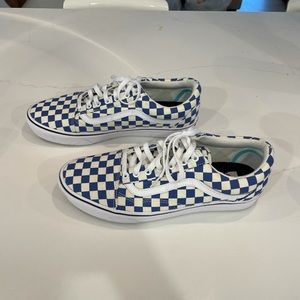 VANS comfy Cush - navy check lace ups- like new